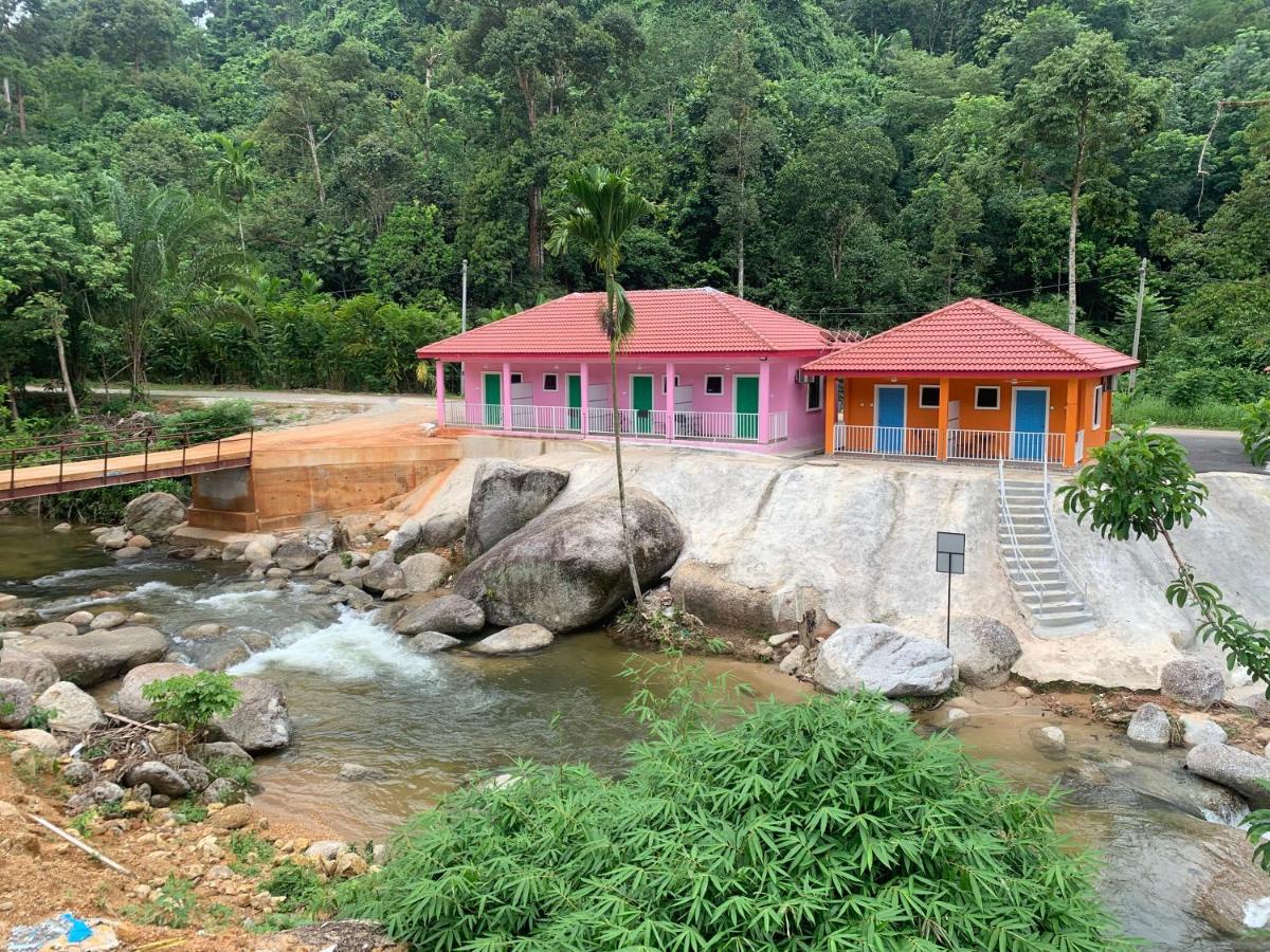 Chalet Latip D'Ayer Itam Hotel Kampong Ayer Hitam  Kültér fotó
